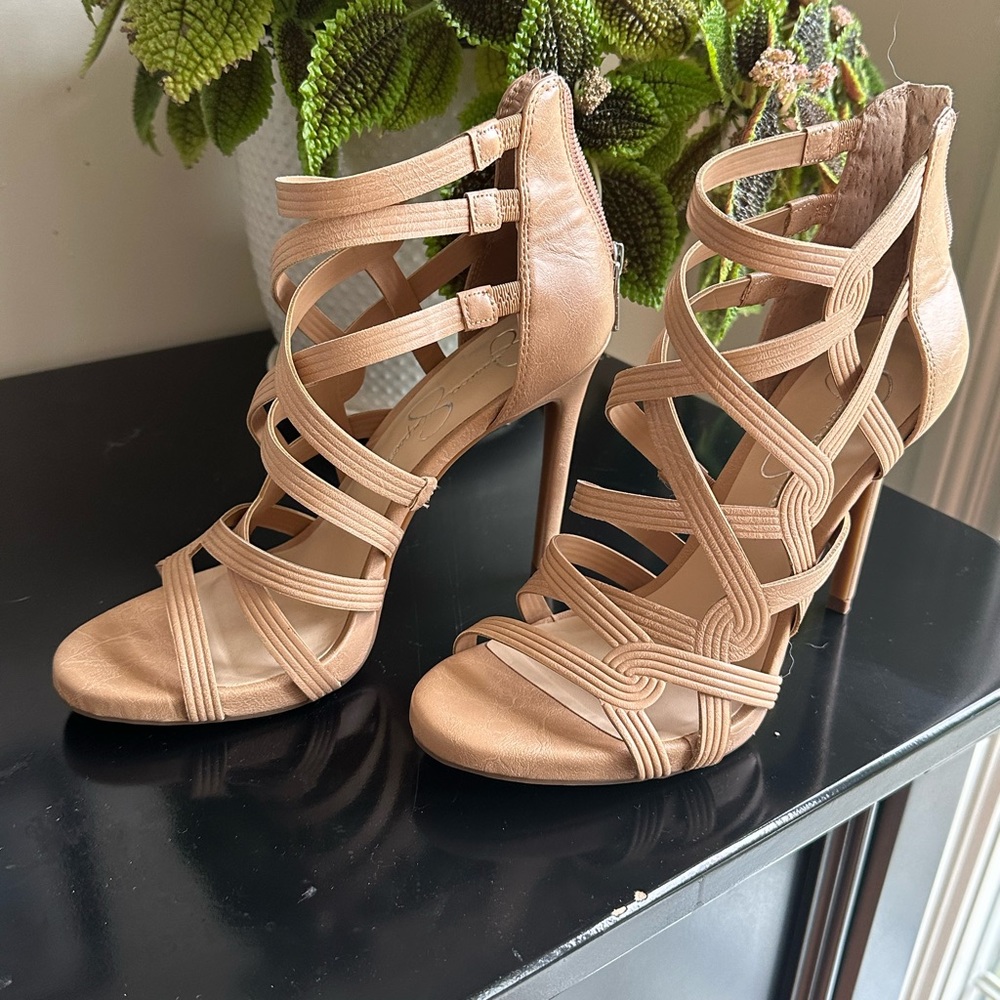 Jessica Simpson Tan Heels - Size 7.5 - 4.5” Heel